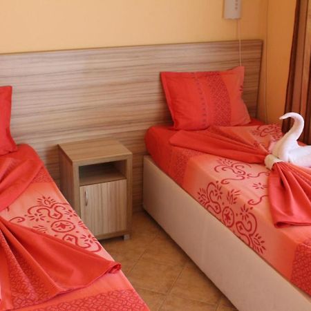 פומורי Viva Beach Hotel מראה חיצוני תמונה
